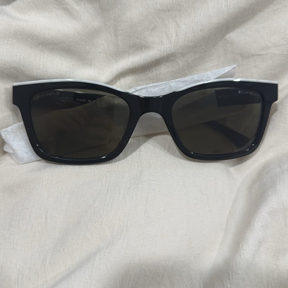Chanel square sunglasses - Picture 3 of 4